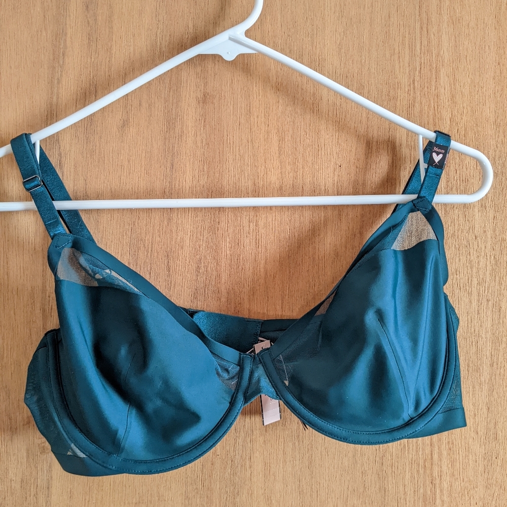 Victoria's Secret luxe bra